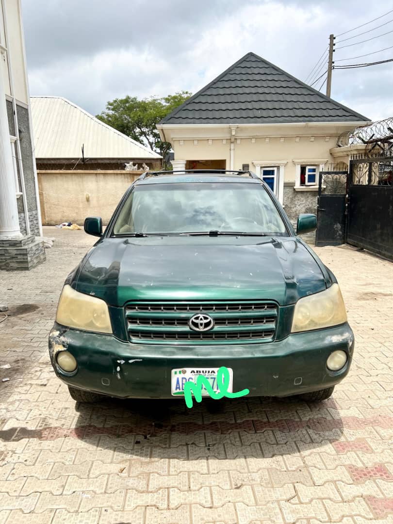2004 Toyota Highlander โ photo 1