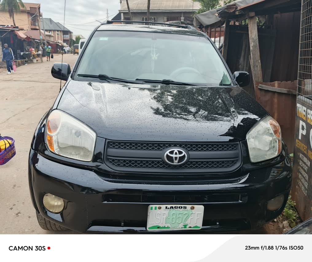 2005 Toyota RAV4 โ photo 1