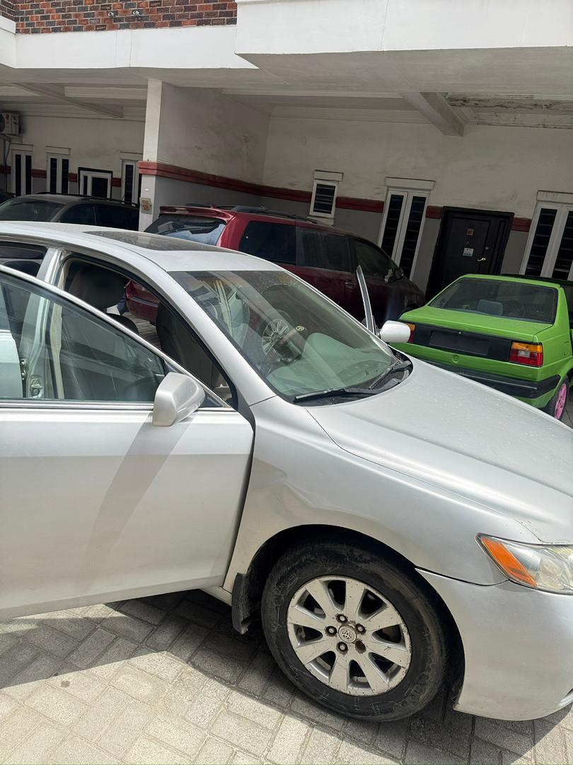 2008 Toyota Camry โ photo 1